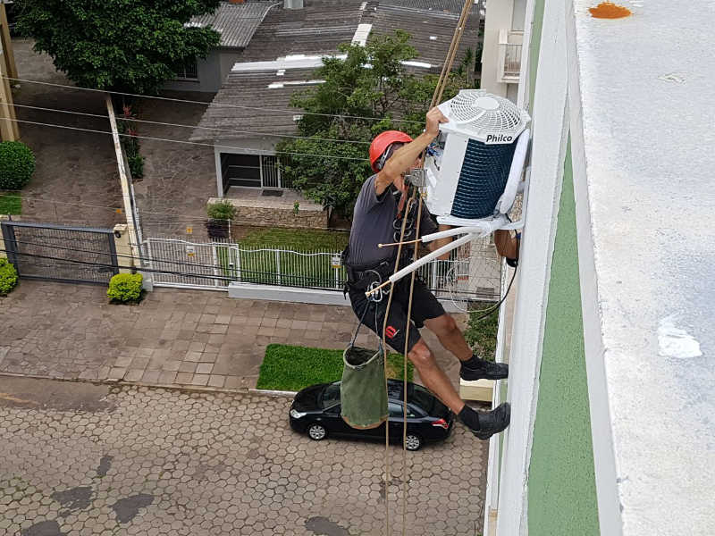Instalação/manutenção de ar condicionado